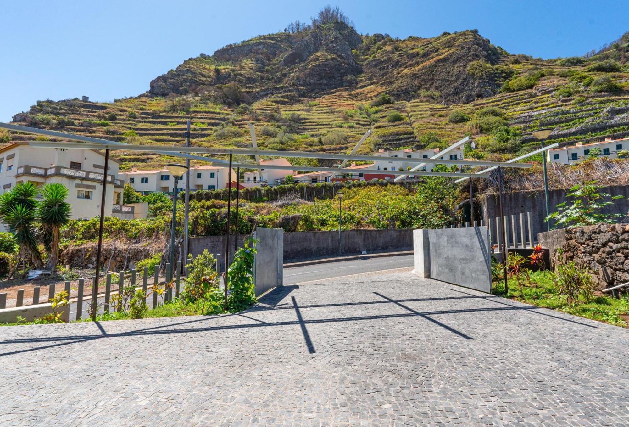 Doca Seca & Casca De Uva Villa Porto Moniz Exterior photo